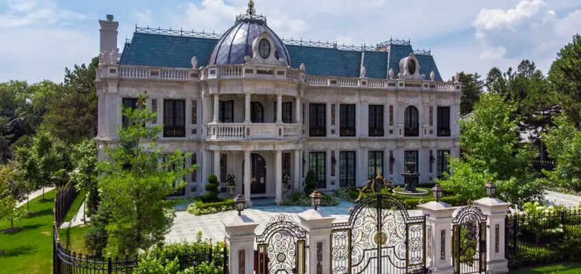 La Belle Maison Mansion, Toronto