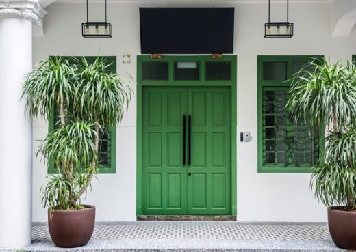 Make a Grand Entrance Modern Door Trends