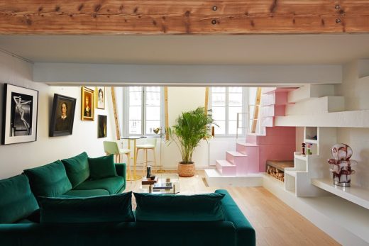 Sun Dial Apartment Paris Interior 

Parisian architect Manuelle Gautrand first private interior project weaves a distinctly feminine thread through the 115m2 duplex apartment in Paris’s Marais district.

<a href=