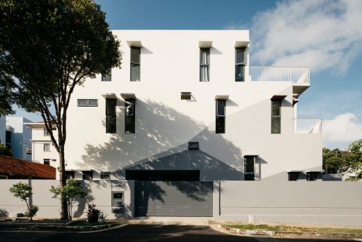 An Ample House, Singapore Residence