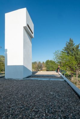 Contemporary Anisacate home in Argentina