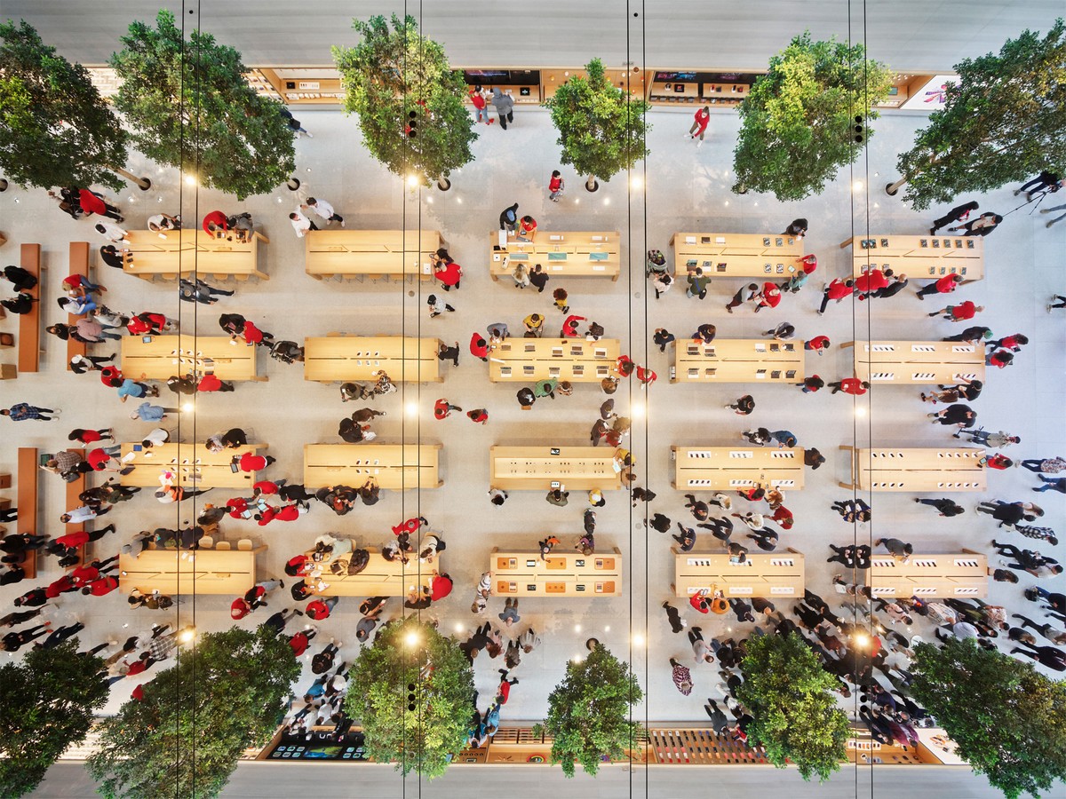 Apple at The Grove, Los Angeles store