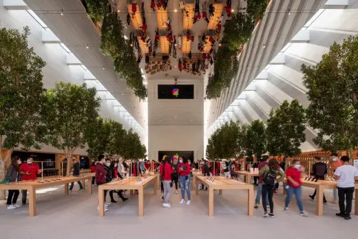 Apple at The Grove, Los Angeles store