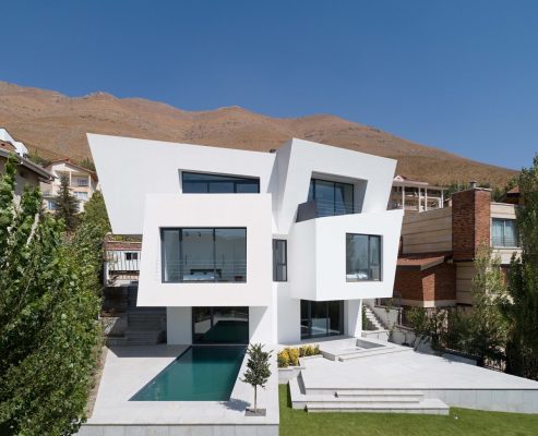 Cantilever House in Mosha, Damavand, Iran