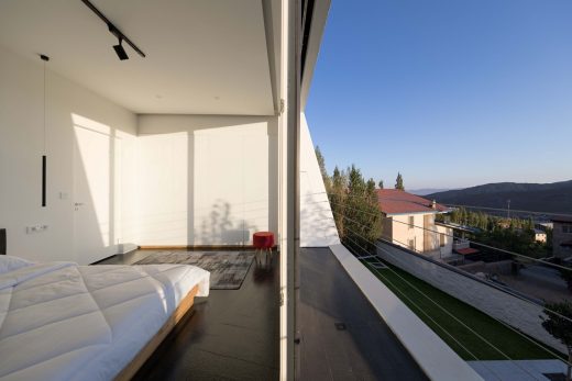 New residence in Damavand, Iran bedroom balcony