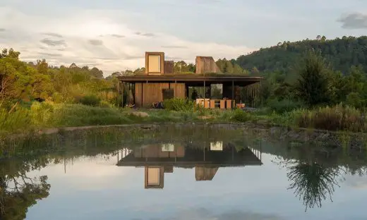 Rain Harvest Home in the US by Robert Hutchison Architecture and JSa Arquitectura