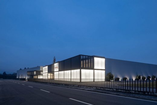 Ramalhos Industrial Unit Agueda design by Espaço Objecto