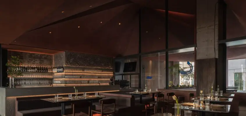 Return Restaurant, Xiamen City Interior