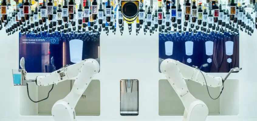 Robo Bar Amsterdam: Robotic Bartender