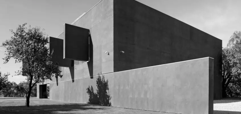 Moving architecture exhibition KWK Promes