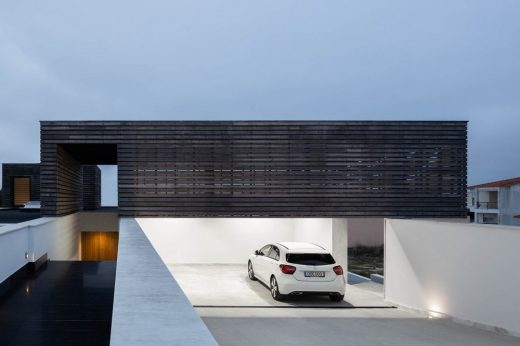 Portugal property design by ESQUISSOS Arquitectura e Consultoria