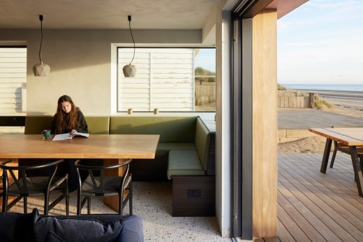 Camber Sands beach house by RX Architects interior design