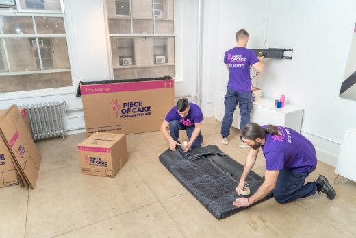 How to protect floors, walls and carpets when moving