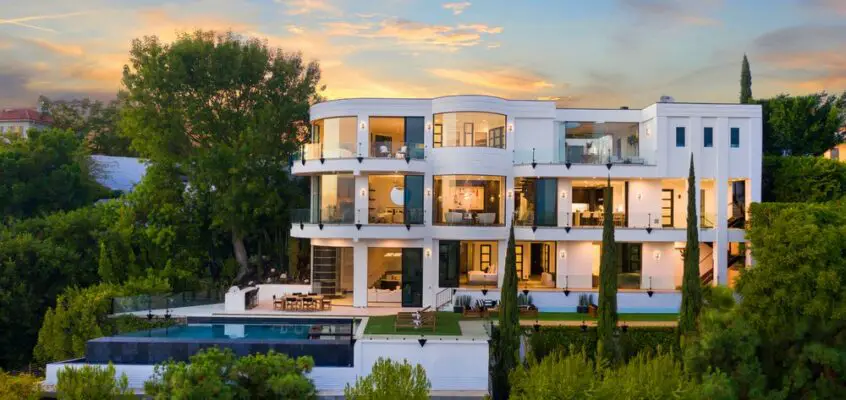LA Bachelor Pad, Beverly Crest