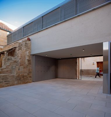 Llucmajor building by architect Josep Lluís Mateo - mateoarquitectura