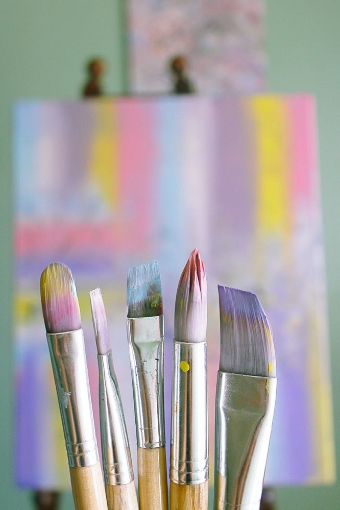 Falling in Art Acrylic Painting Set with Tabletop Easel