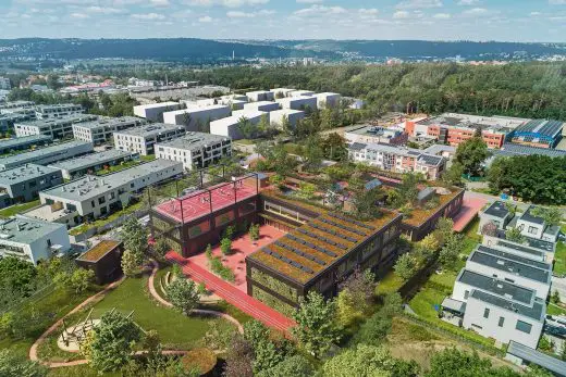 Elementary school in Komořany, Prague