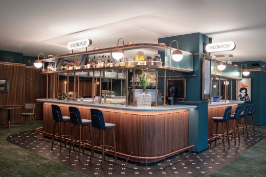 Pigeon Post Bar & Eatery, Hilton Cologne bar