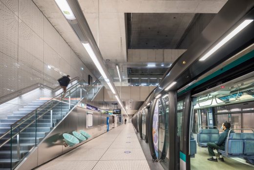 Porte de Clichy Paris Métro station building