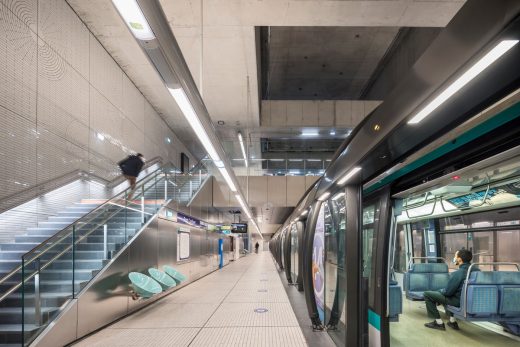 Porte de Clichy Paris Métro station building