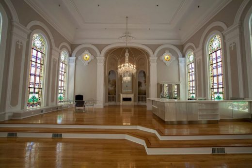 Saint Charles Avenue Mansion New Orleans