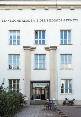 Staatliche Akademie der Bildenden Künste Stuttgart facade - Weissenhof Stuttgart open ideas competition