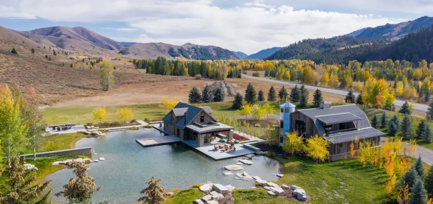 Sun Valley Compound, Idaho, USA