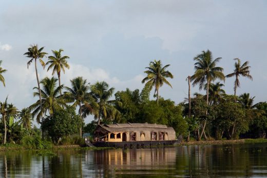 Visit Kerala during rainy season guide housboat