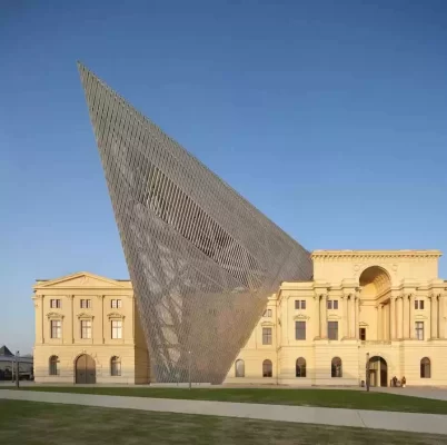 Militärhistorisches Museum Dresden Building