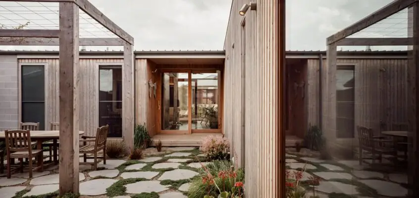 Point Lonsdale II, Victoria Home