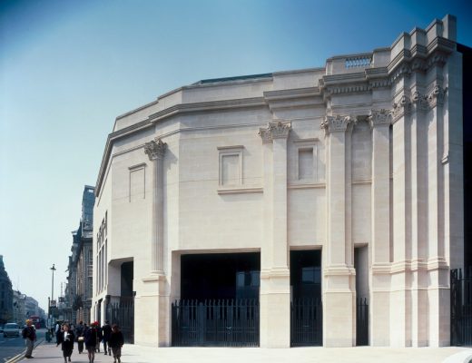 The Sainsbury Wing Staircase: National Gallery, London