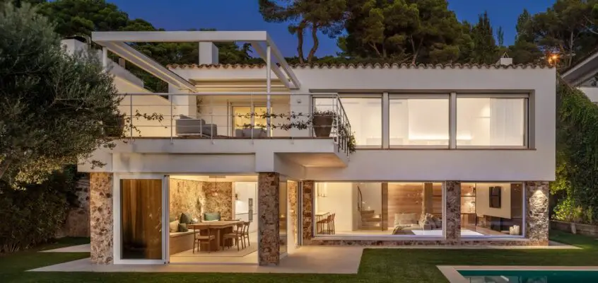 The Leap to Copper Home, Costa Brava