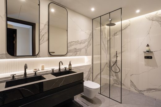 River Thames luxury apartment bathroom
