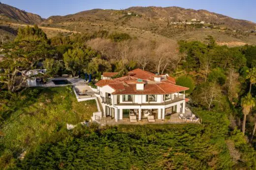Cindy Crawford’s Former Malibu Mansion - American Houses