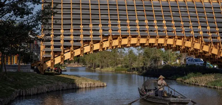 Timber Bridge, Gulou Waterfront Guangdong
