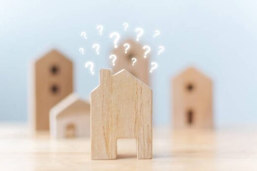 Which is better: buy or build a house?