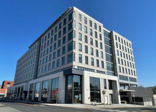 Apex Plaza Charlottesville, Virginia Building