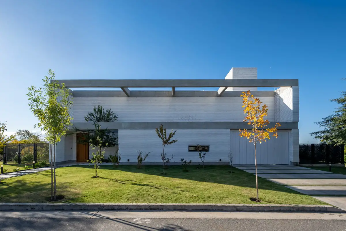 CASA LV in Valle Escondido, Cordoba, Argentina