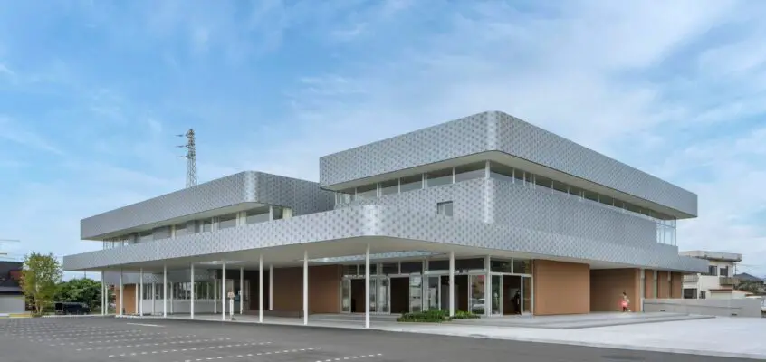 Kozakai Kifukan Community Center, Japan