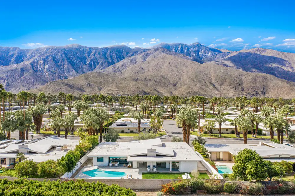 Mid-Century Modern Home Palm Springs California