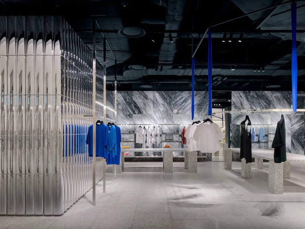 Louis Vuitton Seoul Galleria Women store, Korea