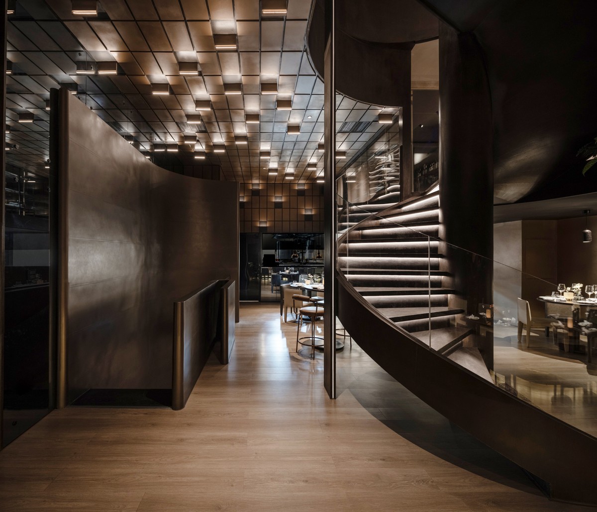 LeCoq Wine & Bistro Xian restaurant design 13th floor