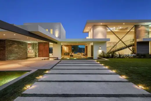 3000 Benedict Canyon Mansion LA