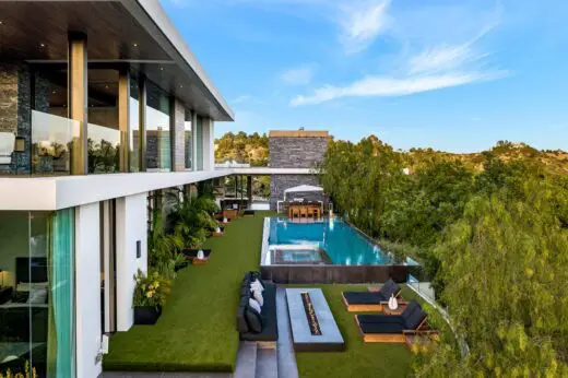 3000 Benedict Canyon Mansion LA