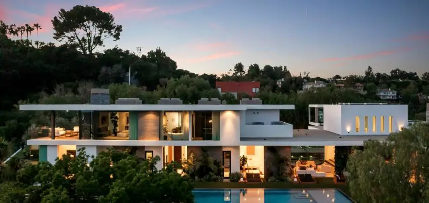 3000 Benedict Canyon Mansion, LA