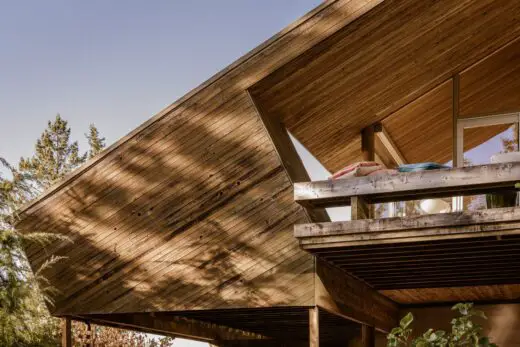 Starship House in West Vancouver by Arthur Erickson