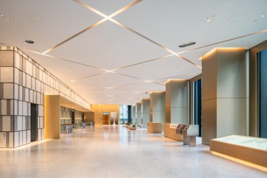 TOKYO TORCH Tokiwabashi Tower Office Lobby on the 2nd floor