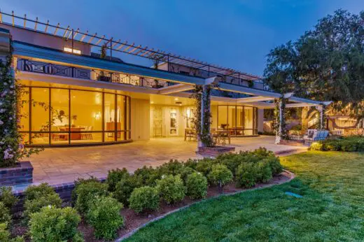 Toluca Lake Mansion and Golf Course LA