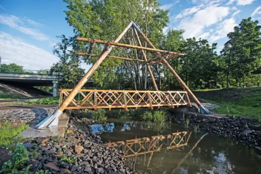 Hoist Pedestrian and Cyclist Bridge, Czech