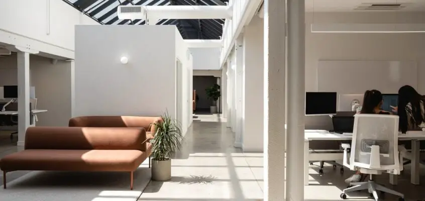 Maison Accuracy, Montréal Commercial Development